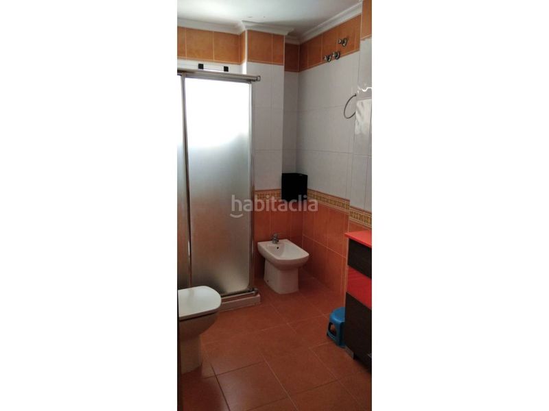 Foto b57cb5e7-acee-40ea-bc29-900b298fb7c2. Pis amb calefacció aparcament a Hellín