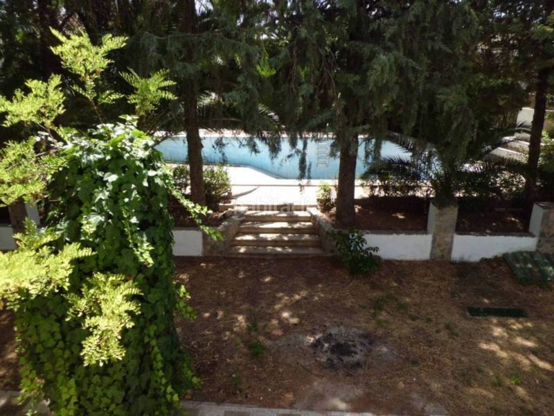 Foto 598533a9-f078-43d0-a27e-2925fbeda69b. Chalet  en venta en Hellín