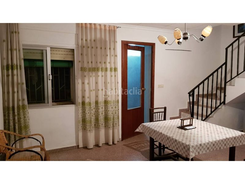 Foto bd2bc19d-310b-4ac6-88e3-5613a3ccf0f7. Casa  en venta en Albatana
