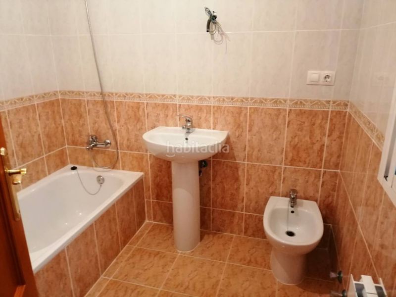 Foto eac6dd5e-87c5-4bfa-b855-591d1c7f1b92. Casa a schiera con riscaldamento parcheggio in Hellín