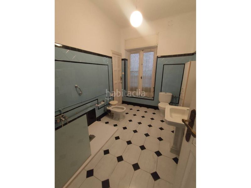 Foto 56a6e12a-0de1-468b-a814-fa22783bffde. Casa aparellada amb aparcament a Hellín