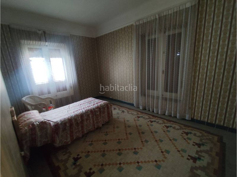 Foto 5a7dbac3-13b5-4d2f-9454-9b5cdb9a2c9c. Casa aparellada amb aparcament a Hellín
