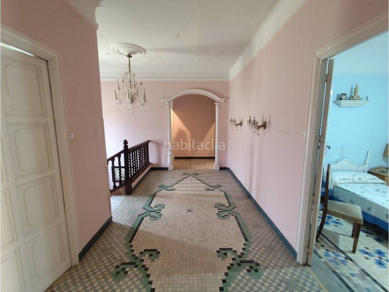 Foto c52c8c4b-5f3c-4486-b279-c303e823c7e1. Casa aparellada amb aparcament a Hellín