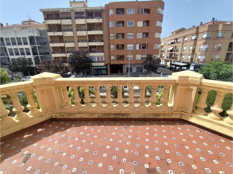 Foto fcb3d101-7e8d-4ed9-bc8b-cf592fb7a247. Casa aparellada amb aparcament a Hellín