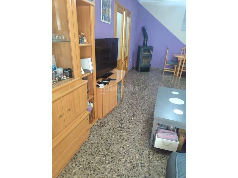 Foto c5fe42a3-bf21-4505-9017-ff4eec9f88f7. Casa adossada amb aparcament a Hellín