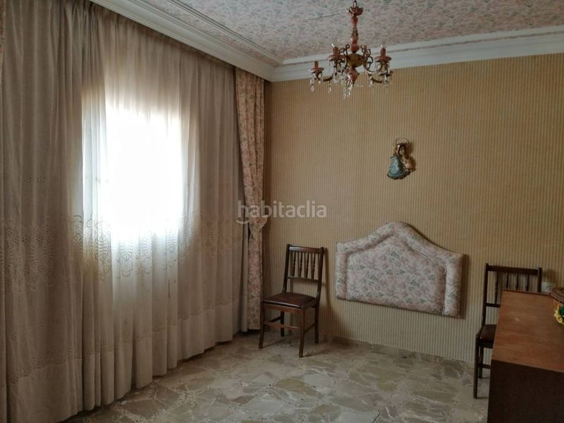 Foto 1f18fbb5-b136-4521-8965-6e677e9a27e1. Casa amb aparcament a Hellín