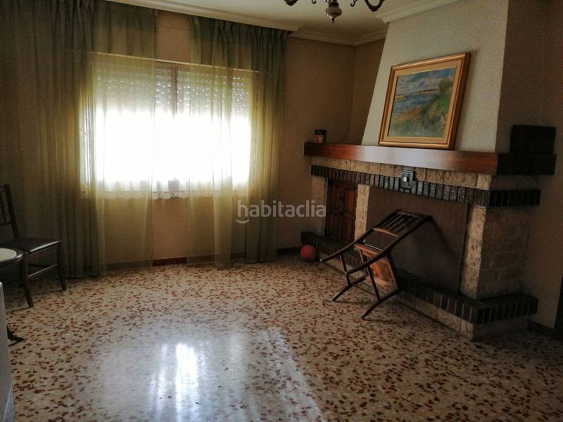 Foto 7178f94f-6b76-462a-8feb-fb48d8ab191a. Casa amb aparcament a Hellín