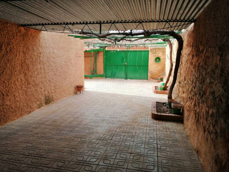 Foto b2f99d03-24e8-42fe-9397-ecb50c7fb5c2. Casa amb aparcament a Hellín