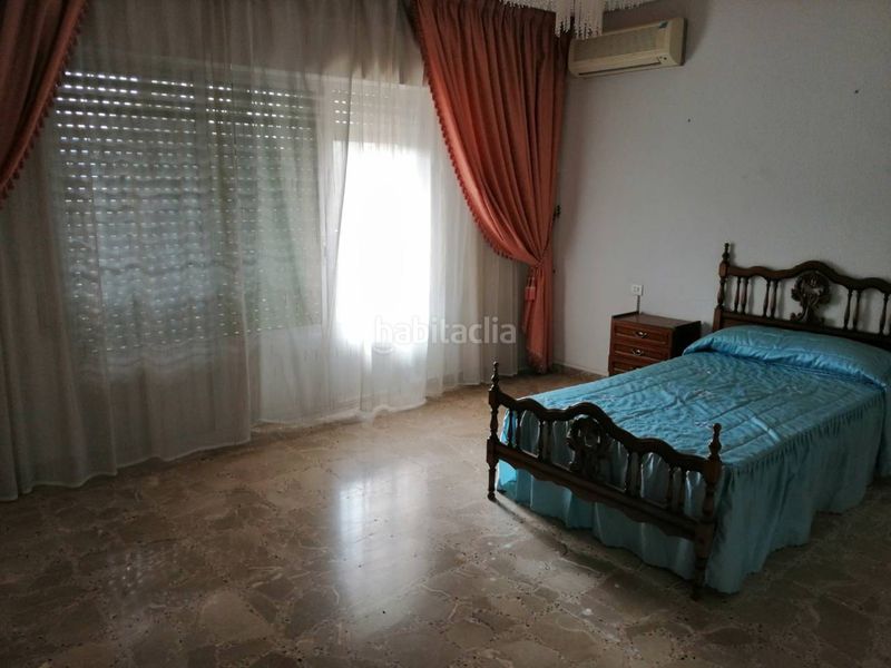 Foto c1205f43-a672-405b-9f2c-480fff2aca27. Casa amb aparcament a Hellín