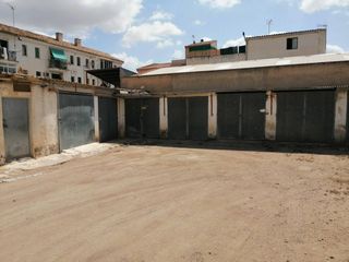 Terreny residencial  Calle m.parras. Terreno en venta en hellín