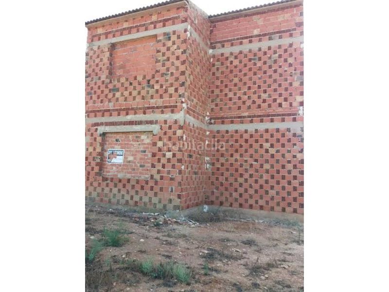 Foto 98a98a0d-ba44-4420-babf-638e533d667f. Edifici a Albatana