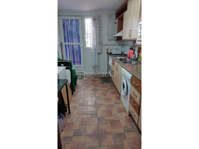 Foto b07d7bd5-701f-4e83-b470-ab0d51eaf15f. Piso  en venta en agramón en Hellín