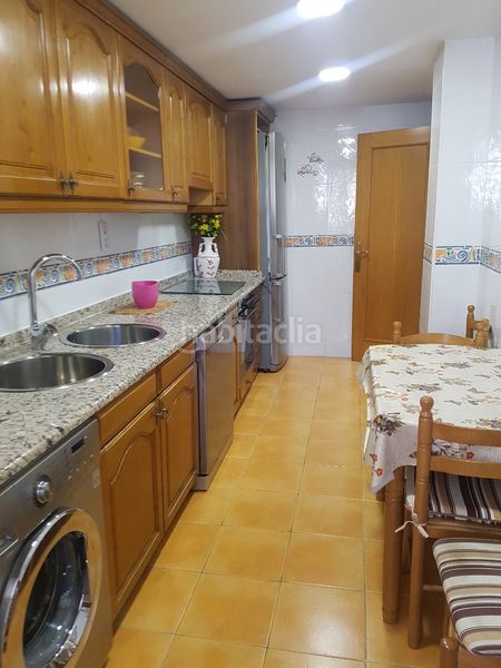 Foto c8441e37-6c55-40df-ad2c-4d110be9262d. Pis amb calefacció aparcament a La Bozada - Parque Delicias Zaragoza