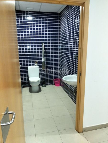 Foto 4db7db61-011f-4a02-9c5c-1b1188cd9a94. Local comercial a colores - entreparques Sevilla