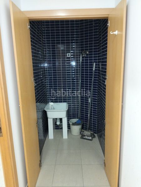 Foto a6a5b87e-d5bd-41e3-85c5-0134fdc38424. Local comercial a colores - entreparques Sevilla