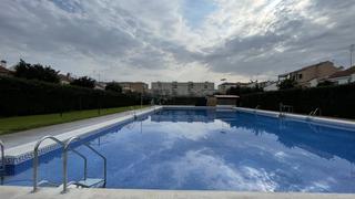 Maison à Colores -  Entreparques. Casa en venta en sevilla este  avenida de las ciencias, 5 dormit