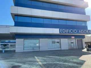 Location Bureau à Torreblanca. Oficina en alquiler en sevilla este  andalucia residencial.