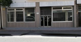 Alquiler Local Comercial en Centro - Doa Mercedes. Local comercial a la calle en alquiler en dos hermanas.