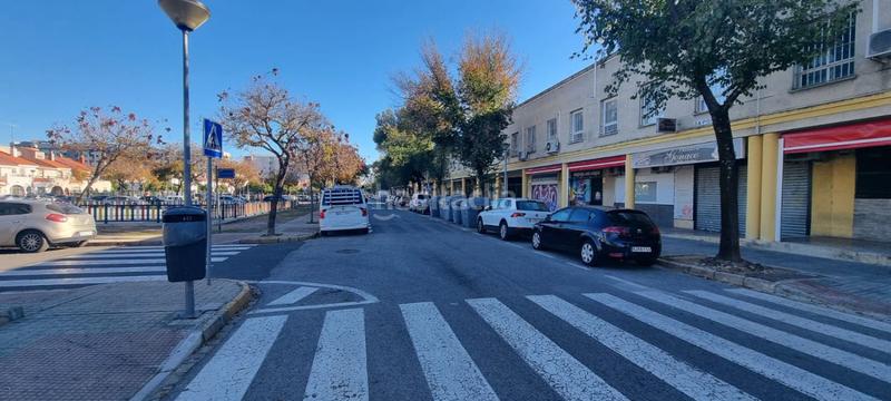 Foto 03a80312-c8c2-4818-b561-8c621e69d5fc. Alquiler local comercial local en alquiler este. en Sevilla
