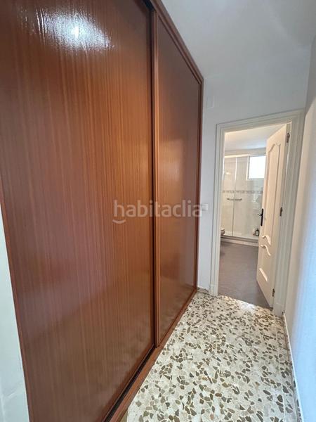 Foto 797ebb61-470e-4650-a771-f72f91e786a3. Etagenwohnung mit heizung parking in colores - entreparques Sevilla