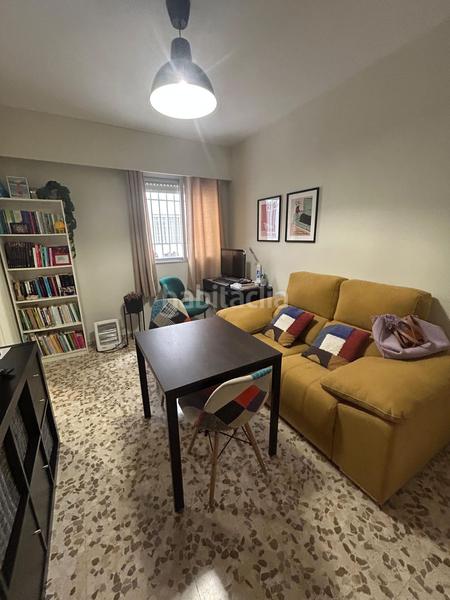 Foto c2bbf1cb-6162-433d-84c7-72fb78cecec8. Etagenwohnung mit heizung parking in colores - entreparques Sevilla