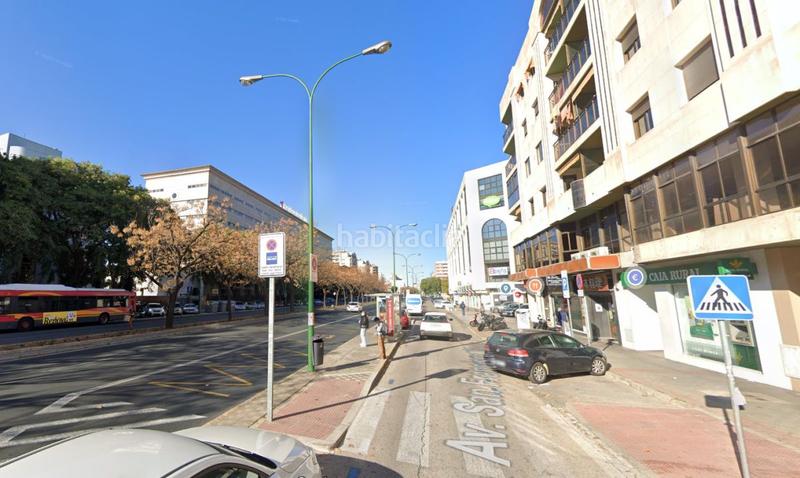 Foto 3c08e356-684e-41fc-8c77-6c66bbc243da. Rent business premise in La Buhaira Sevilla