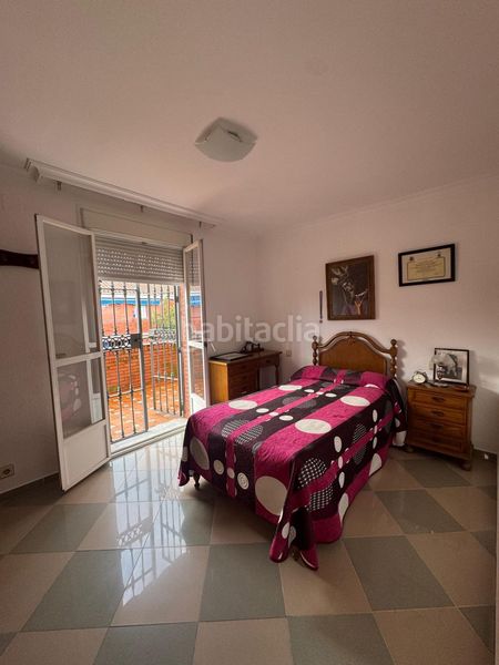 Foto 85db3ab5-edda-49b6-84a5-961f3b2cc897. Casa amb calefacció aparcament a colores - entreparques Sevilla