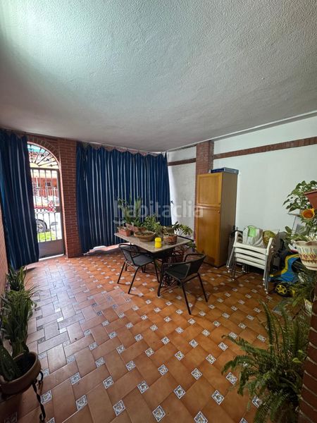 Foto a17ea8ac-6aef-4a6d-bc19-effdd55af5c8. Casa amb calefacció aparcament a colores - entreparques Sevilla