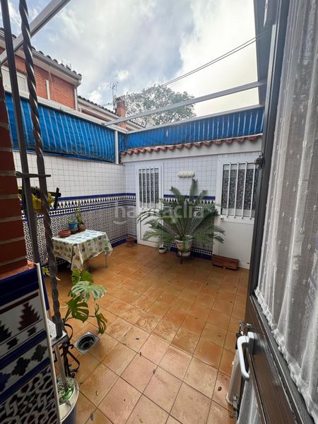 Foto a254f130-938f-4bd5-8838-7cc87014c3dc. Casa amb calefacció aparcament a colores - entreparques Sevilla