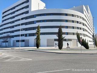 Lloguer Local Comercial a Torreblanca. Local en alquiler en sevilla este  hacienda el rosario.