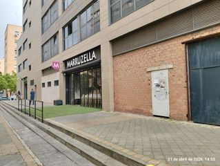 Local Comercial en Colores -  Entreparques. Local en venta en sevilla este  avenida de las ciencias.