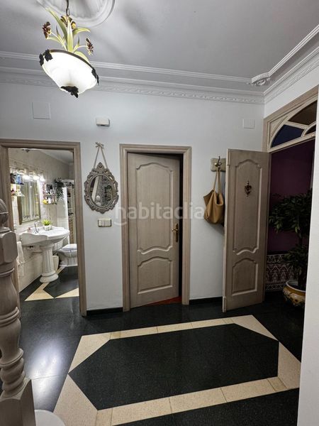 Foto 0e0b3af1-d8c6-4566-be80-d2c790817c3b. Casa amb aparcament a Centro - Doña Mercedes Dos Hermanas