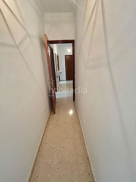 Foto 360ddee3-9fcc-4d8b-9188-1bc6f6e6d5b1. Pis amb aparcament piscina a colores - entreparques Sevilla