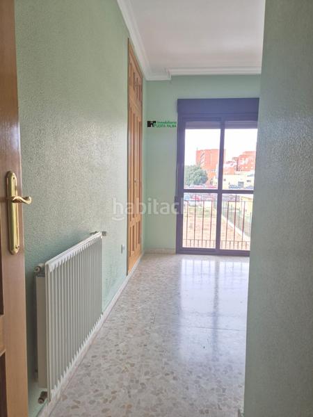 Foto d98fa75d-1abf-4da0-b0c6-4f77802791b6. Piso  en venta en ciudad jardin, 4 dormitorios. en Badajoz