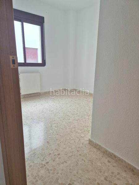 Foto f6788f5e-a3d0-4edc-a2c4-3f35cc84099b. Piso  en venta en ciudad jardin, 4 dormitorios. en Badajoz