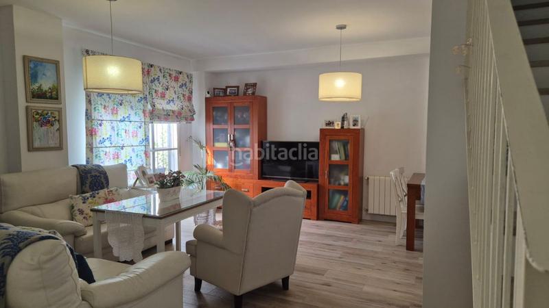 Foto dc28c21d-9a54-4807-b653-74120b54d8f5. Casa adossada amb calefacció aparcament a Golf Guadiana Badajoz