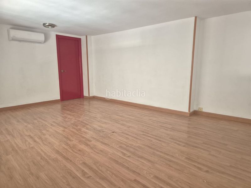 Foto b00cab0a-942a-4b5d-9f49-4382b6415f79. Alquiler local comercial local en alquiler en centro, 1 dormitorio. en Badajoz