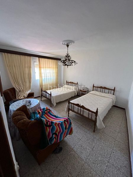Foto a52cd911-007d-4696-b577-95e9ccf06b28. Casa amb aparcament a Alburquerque