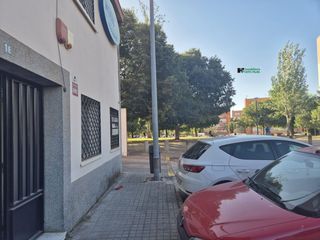 Miete Geschäftsraum in Valdepasillas - La Paz - Huerta Rosales. Local en alquiler en valdepasillas, 3 dormitorios.