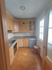 Miete Etagenwohnung in Ciudad Jardín. Piso en alquiler en antonio dominguez, 2 dormitorios.