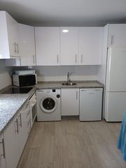 Location Appartement à Santa Marina. Piso en alquiler en centro  corte ingles, 3 dormitorios.