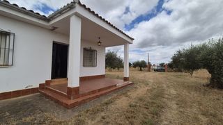 Chalet à Las Vaguadas. Chalet en venta en corazón de jesús, 4 dormitorios.
