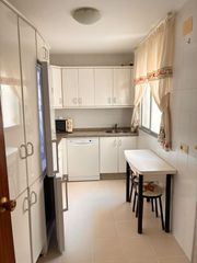 Location Appartement à Maria Auxiliadora - Barriada de Llera. Piso en alquiler en maria auxiliadora, 4 dormitorios.