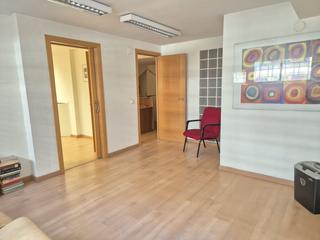 Oficina en Ciudad Jardín. Oficina en venta en centro  corte ingles, 2 dormitorios.