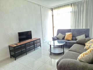 Rent Flat in Maria Auxiliadora - Barriada de Llera. Piso en alquiler en estacion autobuses, 3 dormitorios.