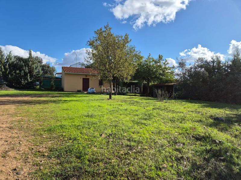 Foto 000e92fd-95b5-48af-bc9e-f67f992d15ec. Chalet  en venta en urb. río caya, 3 dormitorios. en Badajoz