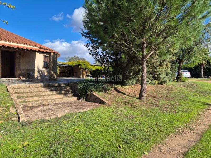 Foto 802ad2f7-1c68-4ad9-99e6-d820963bc1f8. Chalet  en venta en urb. río caya, 3 dormitorios. en Badajoz