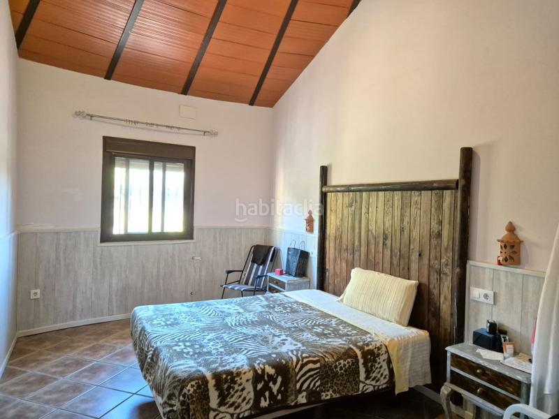 Foto 8f55976c-1b9e-4865-ae7a-eaaa01505ea4. Chalet  en venta en urb. río caya, 3 dormitorios. en Badajoz