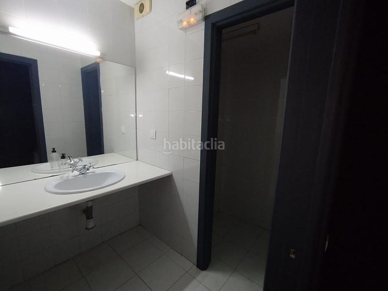 Foto 0aaadf1d-c593-45f3-b95c-fdf683b1f8f1. Alquiler local comercial en juan carlos i 7 local en alquiler en centro. en Badajoz