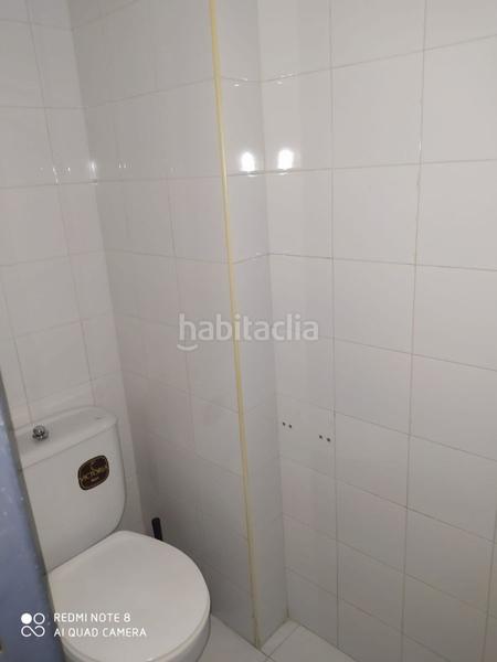 Foto b803531c-6f3b-48f2-8e03-0cecabf8ec81. Alquiler local comercial en juan carlos i 7 local en alquiler en centro. en Badajoz